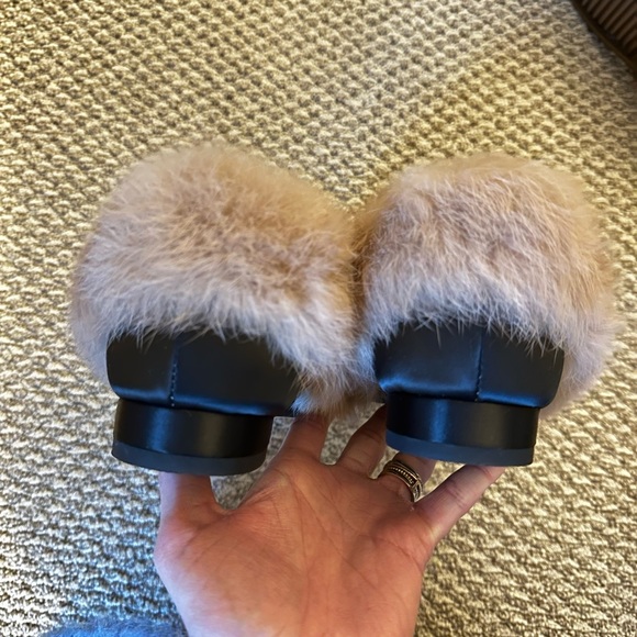 RARE FIND Genuine Fur Slipper - Picture 5 of 6